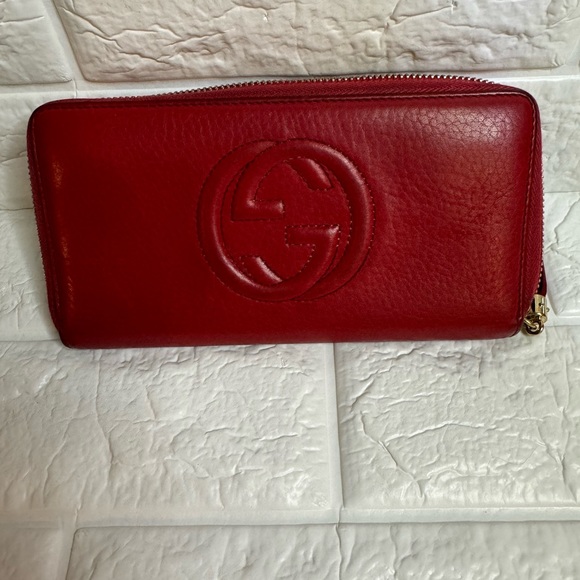 Red Gucci wallet - Picture 1 of 8